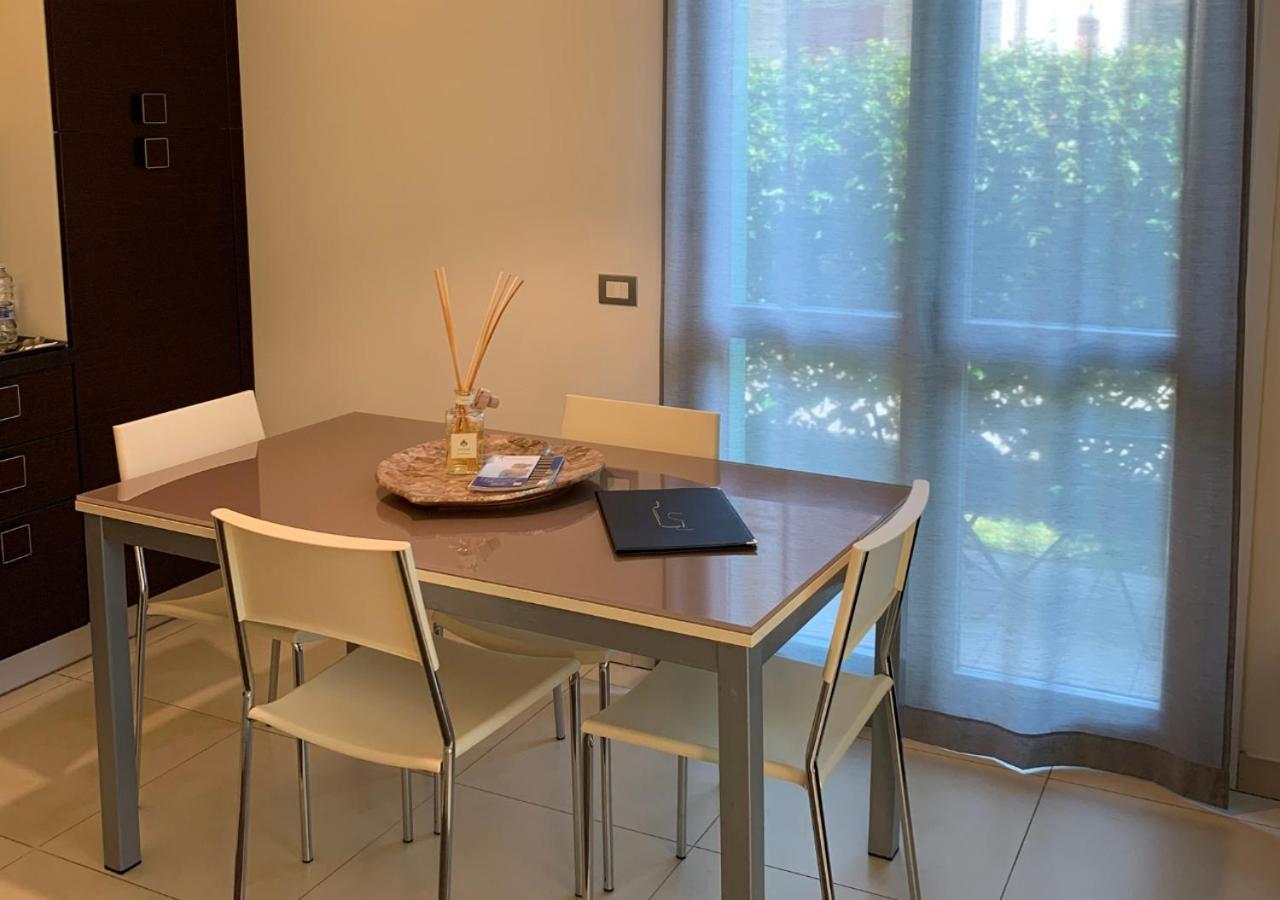 Residence Del Lago Desenzano del Garda Ngoại thất bức ảnh